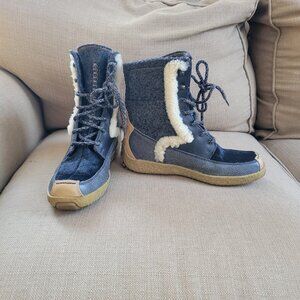 Stunning Technica Apres Ski Boots, Size 39 / Size 8